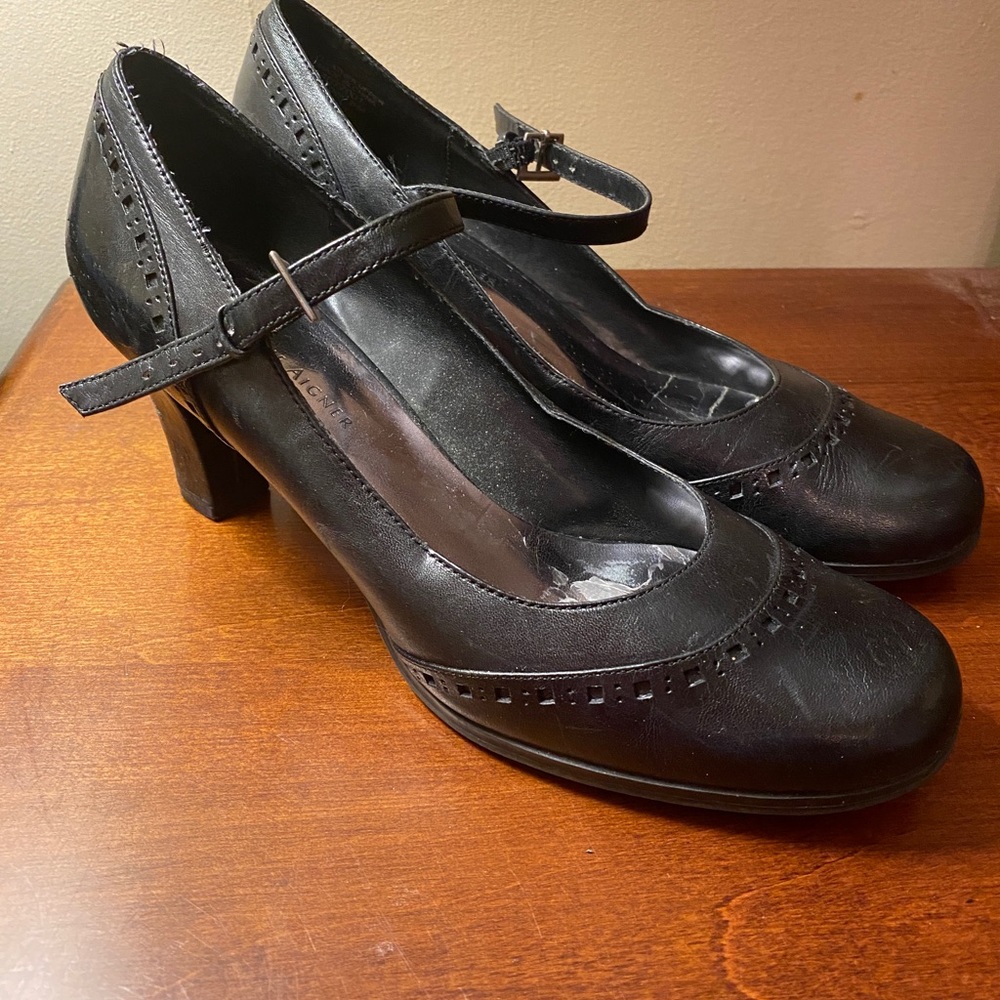 Cute buckle heels.